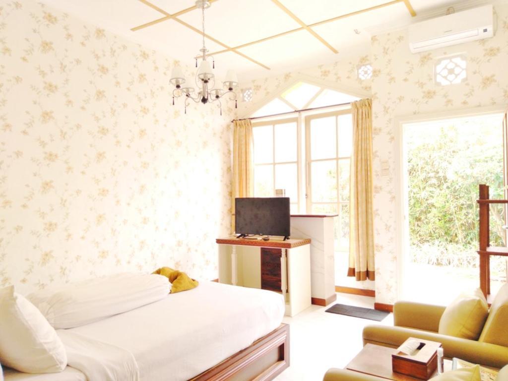 Family Hotel Gradia 1 Бату Екстериор снимка